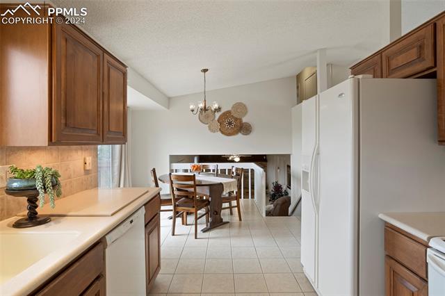 1897 Chapel Hills Drive