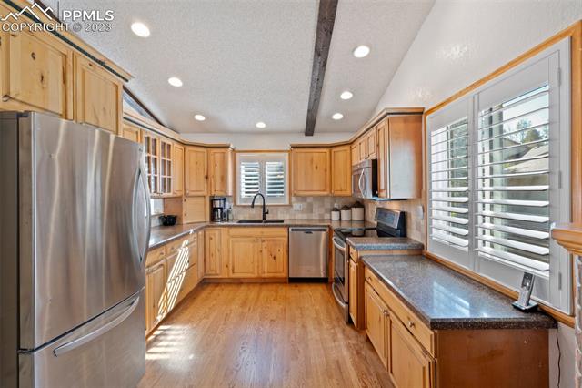 4911 Iron Horse Trail