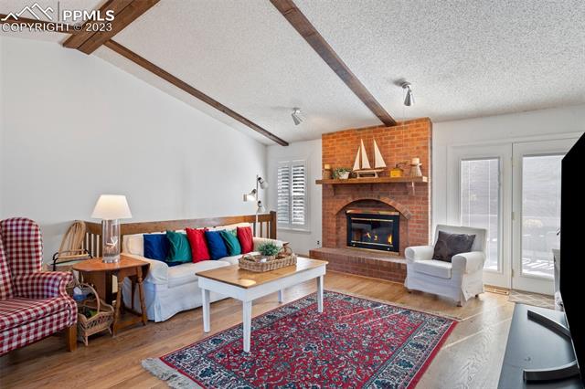 4911 Iron Horse Trail