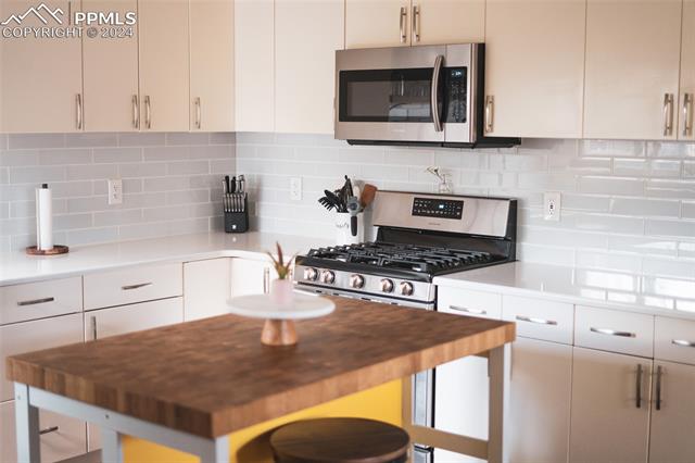 820 N Prospect Street