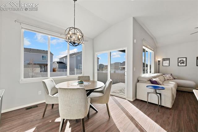 6854 Red Cardinal Loop