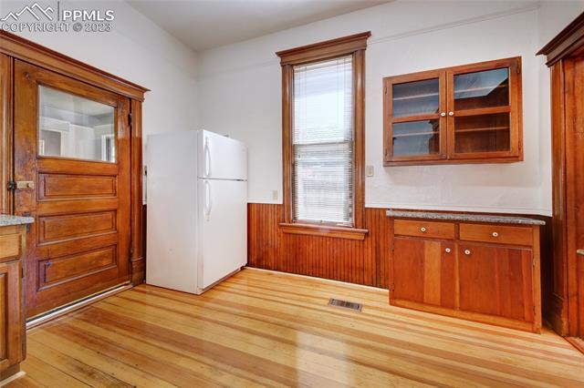 1406 W Kiowa Street