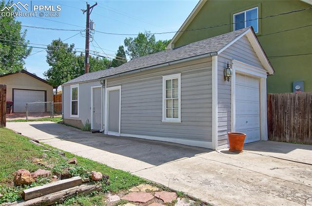 1406 W Kiowa Street