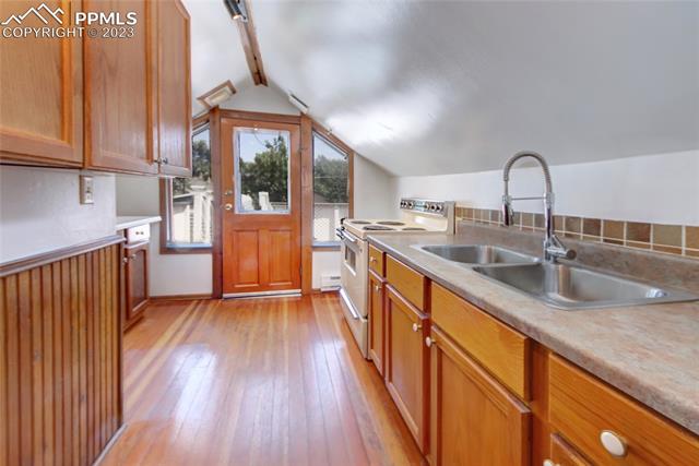 1406 W Kiowa Street