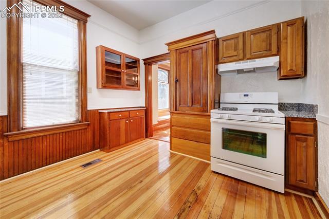 1406 W Kiowa Street