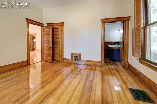 1406 W Kiowa Street