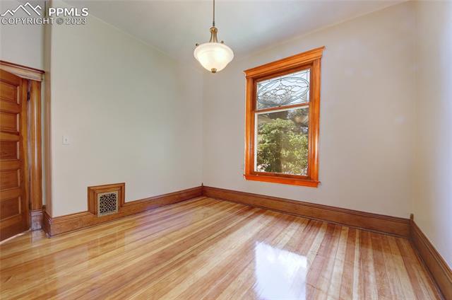 1406 W Kiowa Street