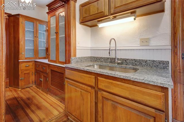 1406 W Kiowa Street