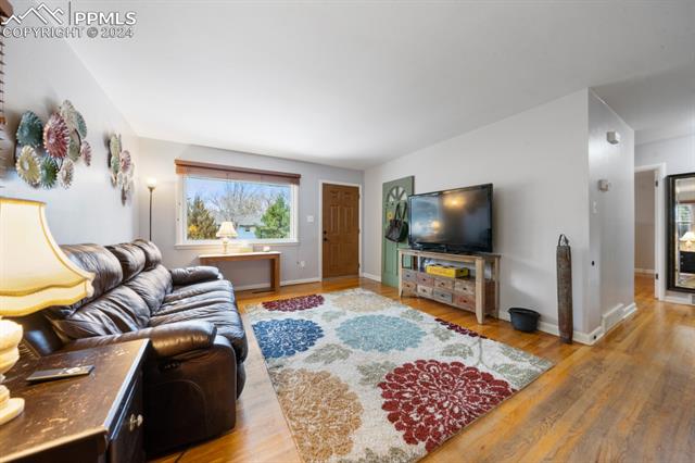 729 W Buena Ventura Street