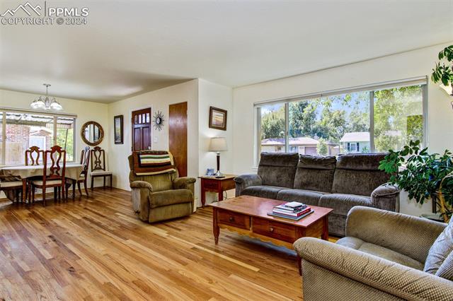 1024 E Monroe Street