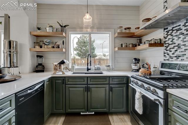 6659 Silverwind Circle