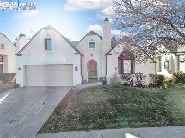 643 La Bourgade Point
