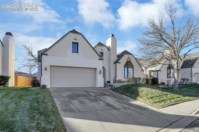 643 La Bourgade Point