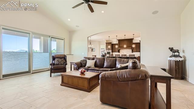 1336 Chapel Royal Court