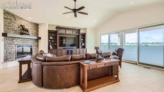 1336 Chapel Royal Court