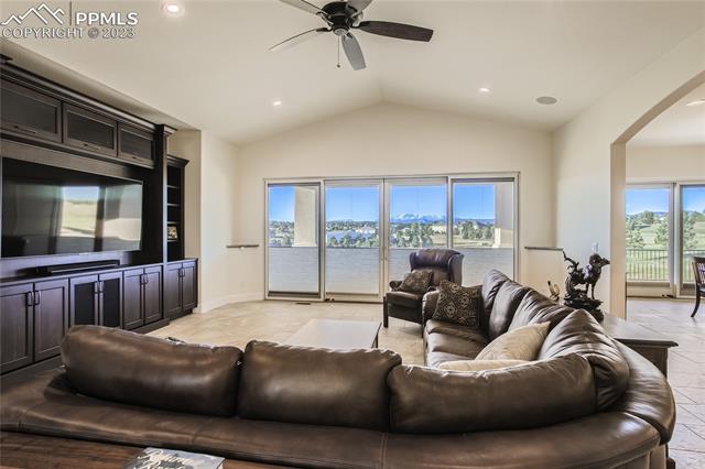 1336 Chapel Royal Court