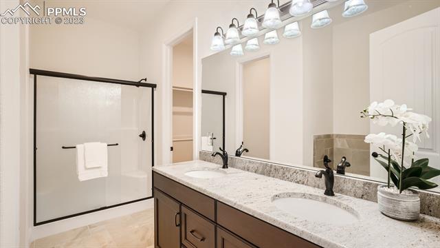 1336 Chapel Royal Court