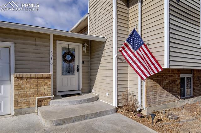 6950 Sugar Creek Circle