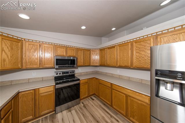 467 E Fredonia Drive