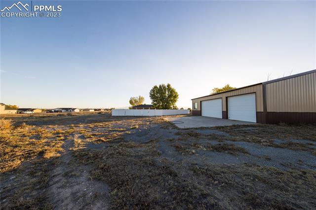 467 E Fredonia Drive