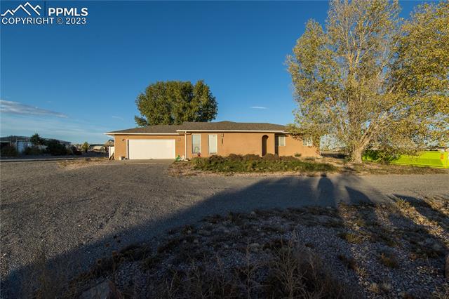 467 E Fredonia Drive