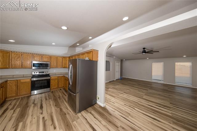 467 E Fredonia Drive