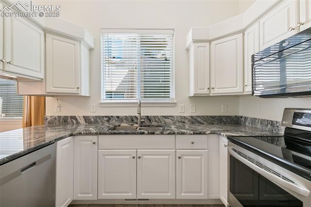 2114 Summerset Drive