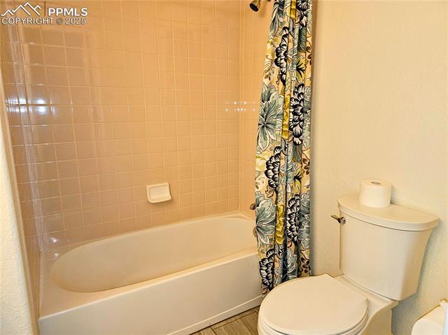 2114 Summerset Drive