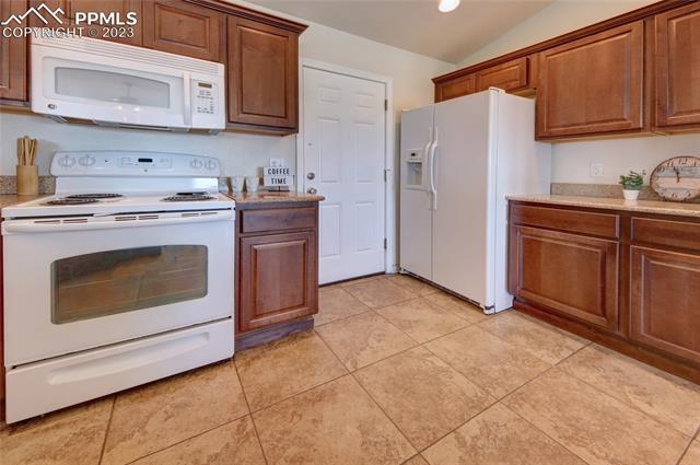 16575 Cathys Loop