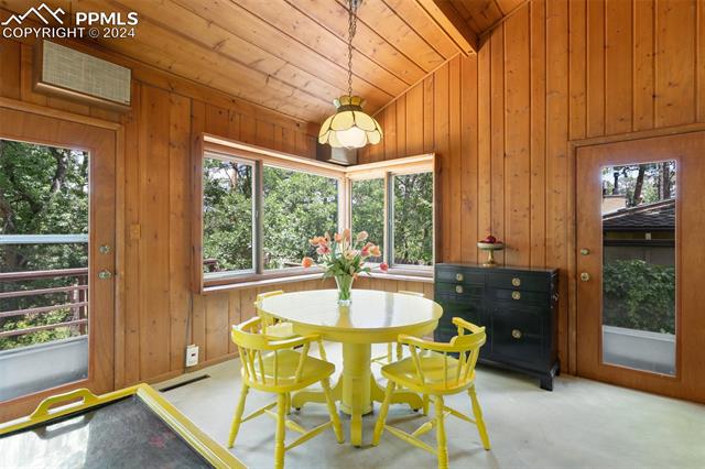 1818 Pine Grove Avenue