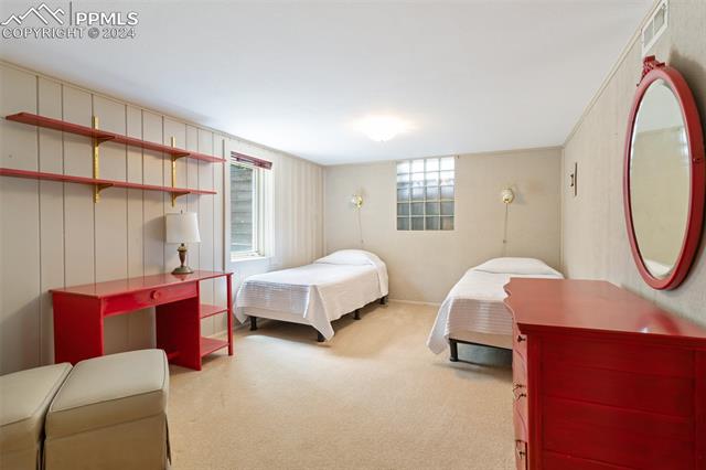 1818 Pine Grove Avenue