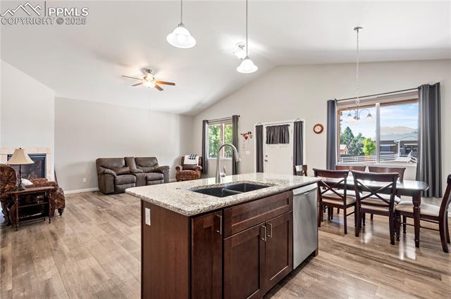 3033 Virginia Avenue