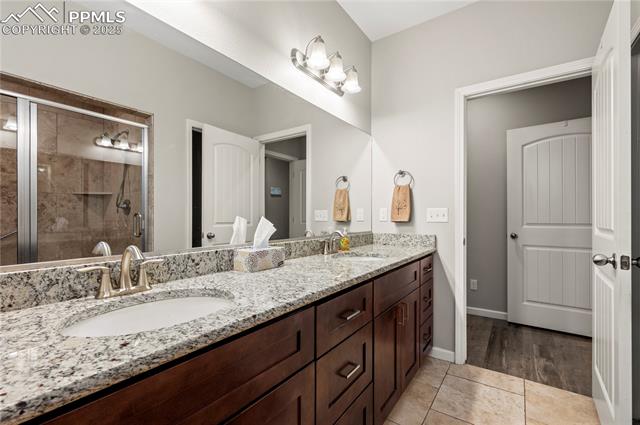 3033 Virginia Avenue