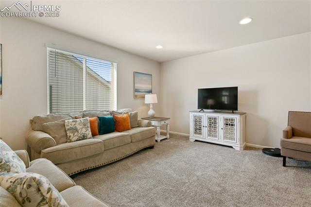 6347 Melvick Point