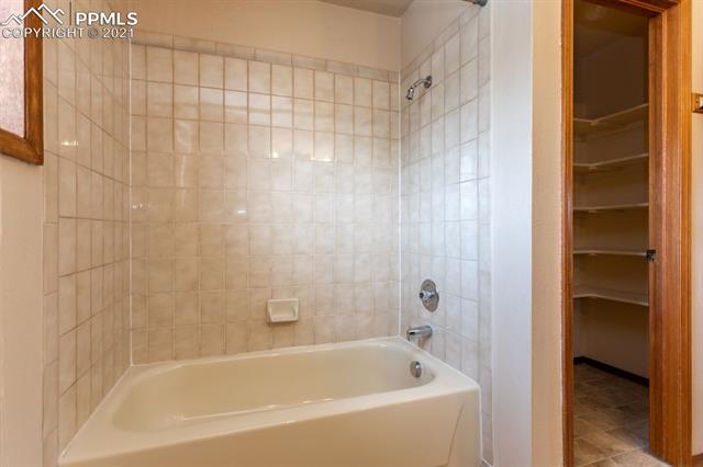 4930 Flying W Ranch Road