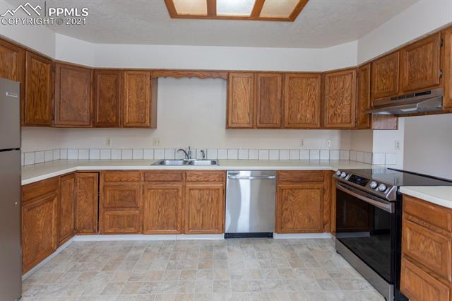 4930 Flying W Ranch Road