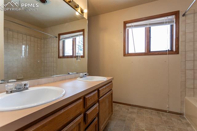 4930 Flying W Ranch Road