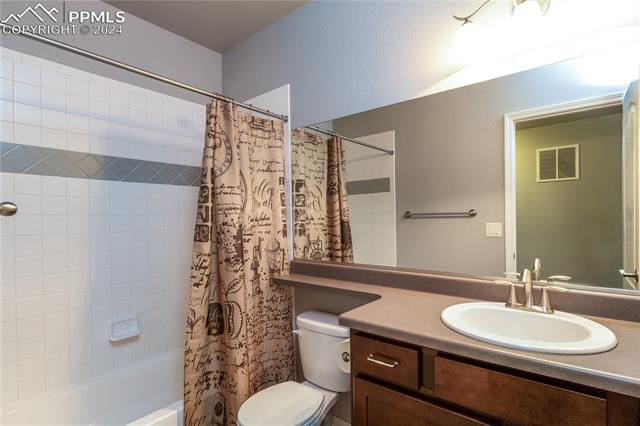 19613 Lindenmere Drive