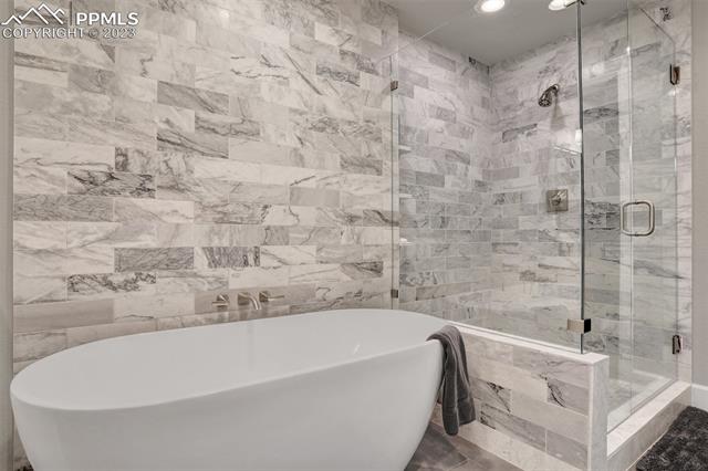 1028 Manor Gate Point