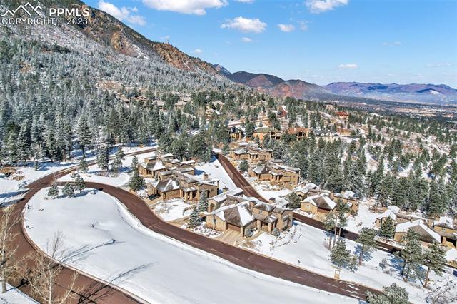 1028 Manor Gate Point