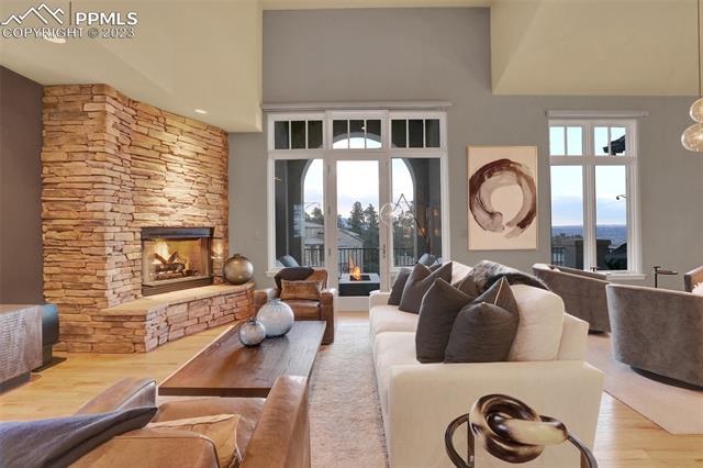 1028 Manor Gate Point