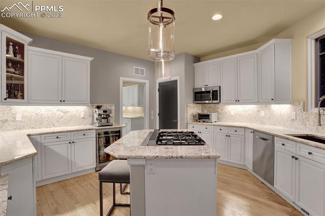 1028 Manor Gate Point