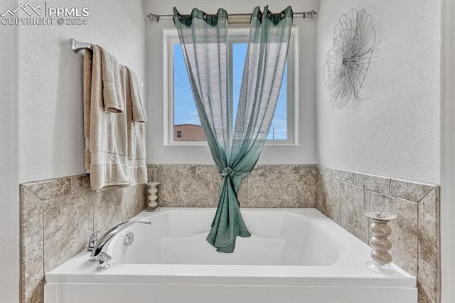 7578 Lost Pony Place