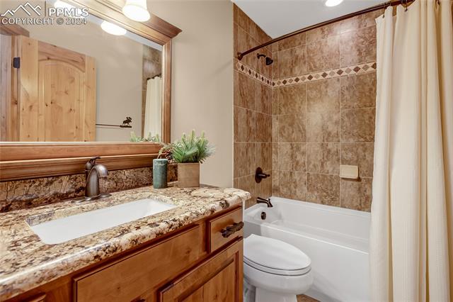 1076 Lucky Lady Drive