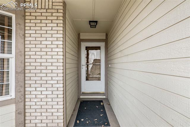 6280 Gossamer Street