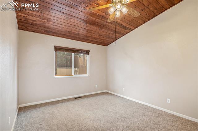 6280 Gossamer Street