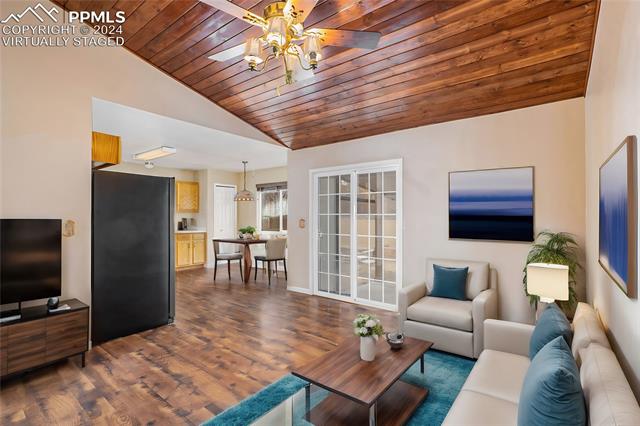 6280 Gossamer Street