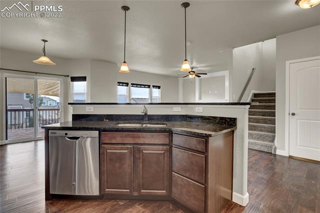 7555 Shallow Brooke Place