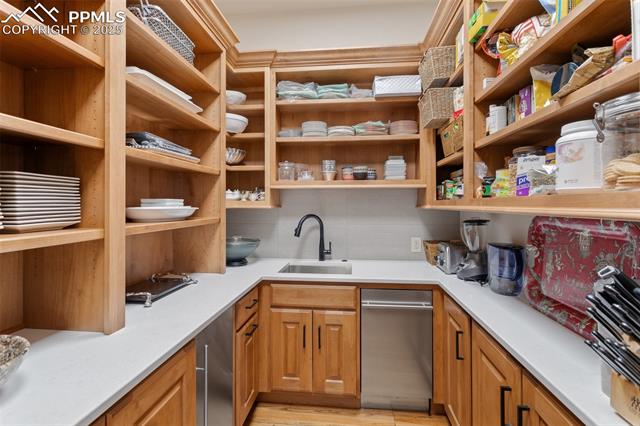 1705 Oakmoor Heights