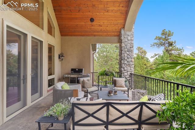 1705 Oakmoor Heights